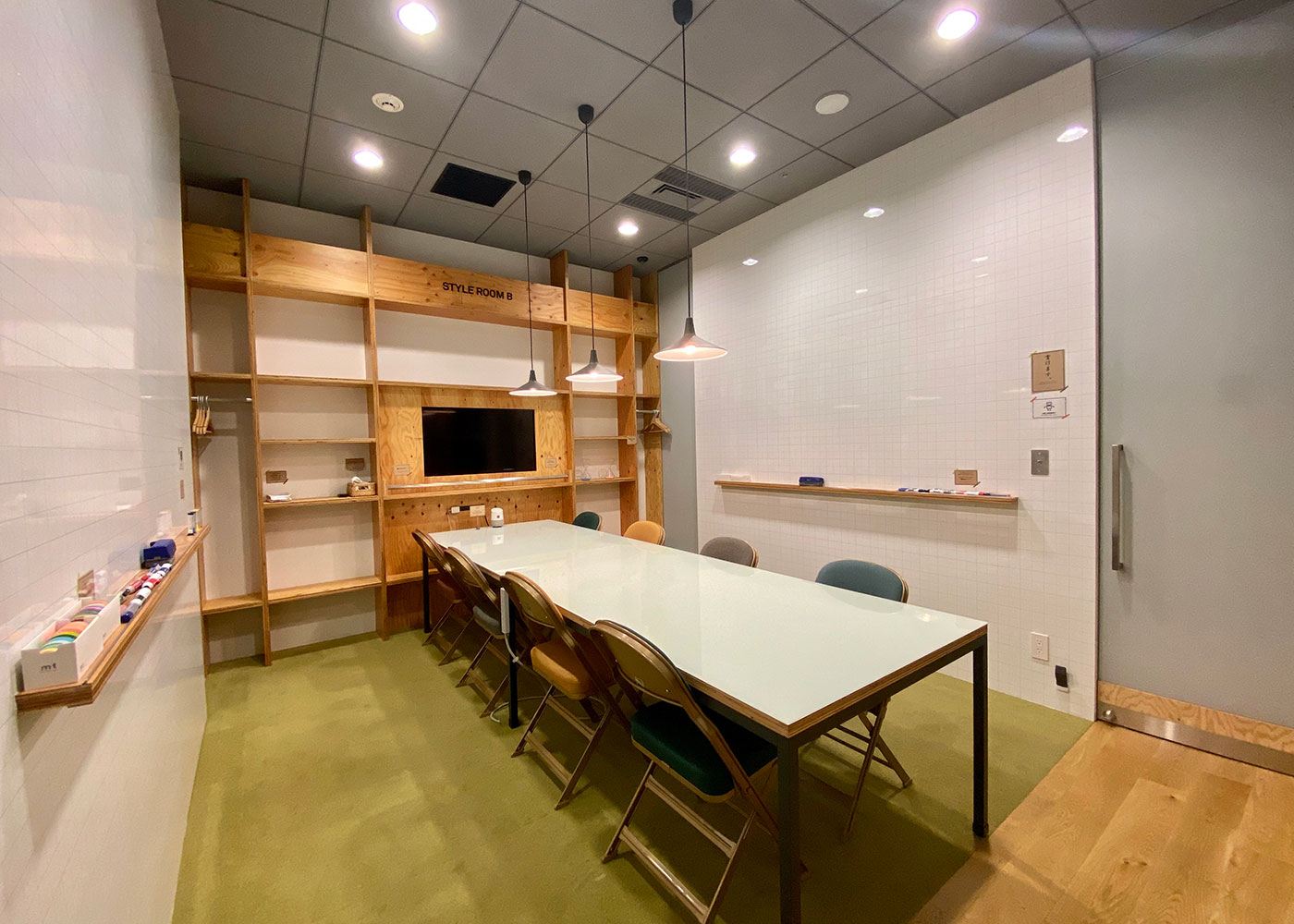 STYLE ROOM B